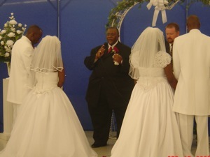 Double wedding after Katrina